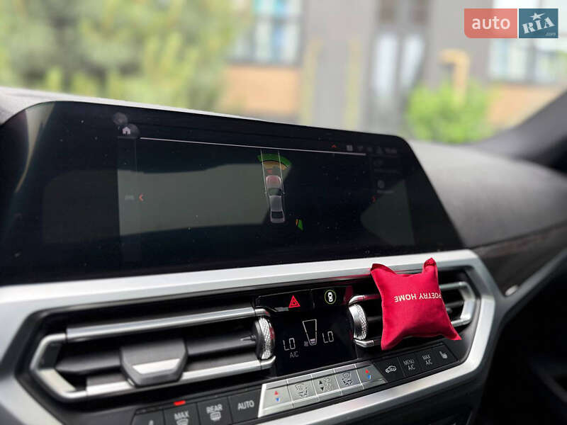 Седан BMW 3 Series 2019 в Києві