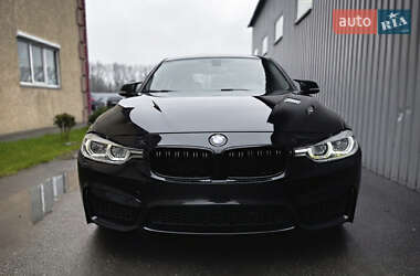 Седан BMW 3 Series 2017 в Киеве