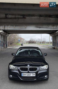 Седан BMW 3 Series 2009 в Одессе