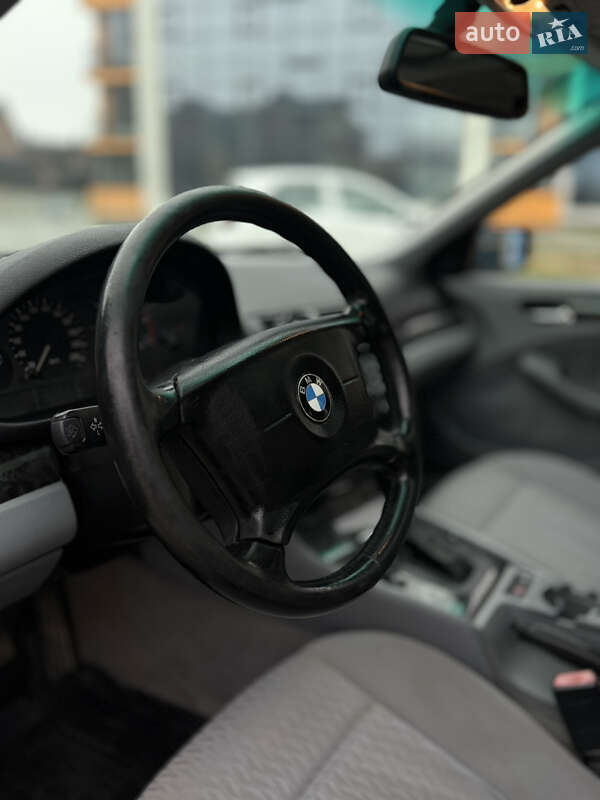 Седан BMW 3 Series 2001 в Виннице