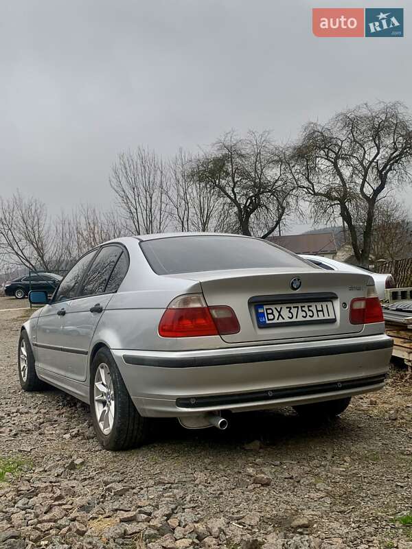 Седан BMW 3 Series 2001 в Кременці