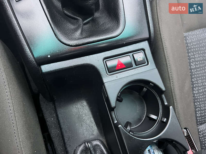 Универсал BMW 3 Series 2004 в Ровно