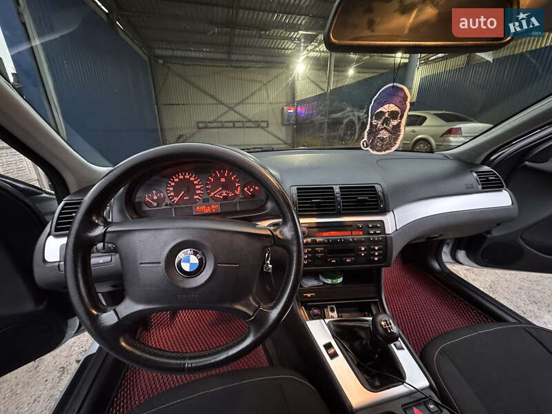 Седан BMW 3 Series 2004 в Браїлові