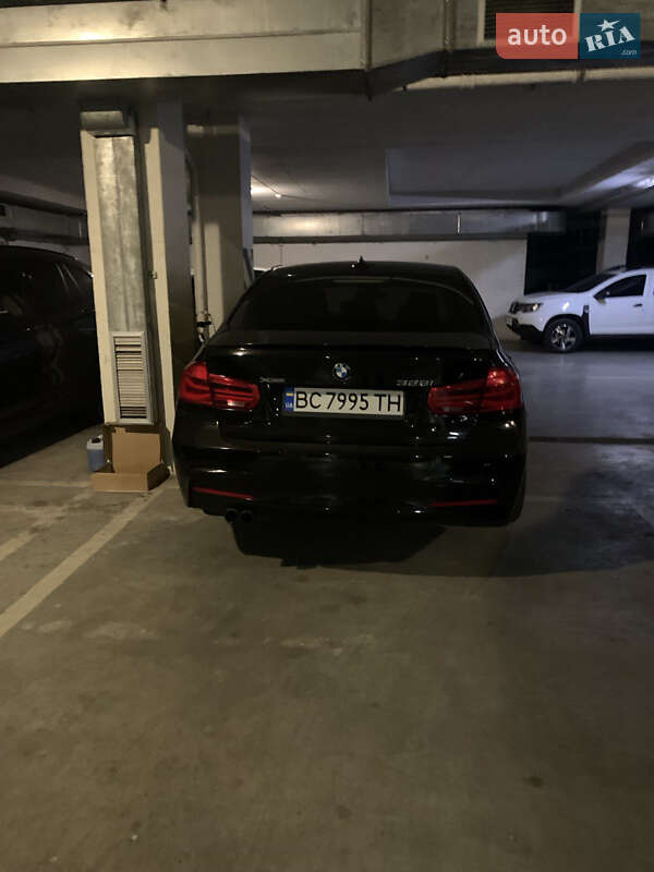 Седан BMW 3 Series 2015 в Запоріжжі