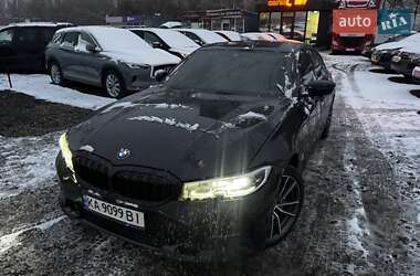 Седан BMW 3 Series 2019 в Киеве