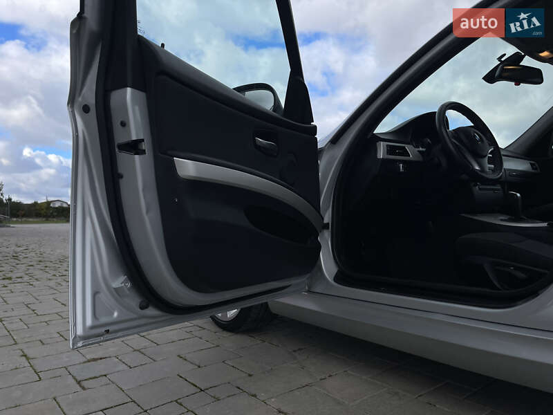Універсал BMW 3 Series 2010 в Рівному