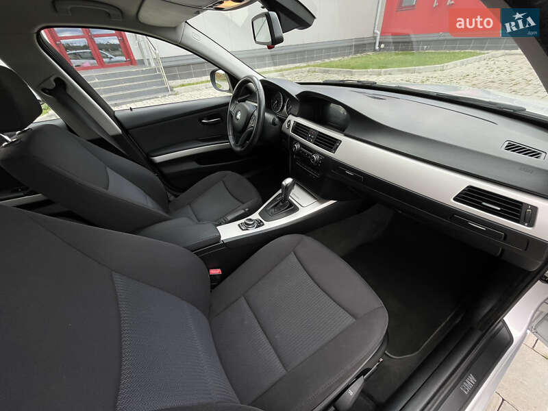 Універсал BMW 3 Series 2010 в Рівному