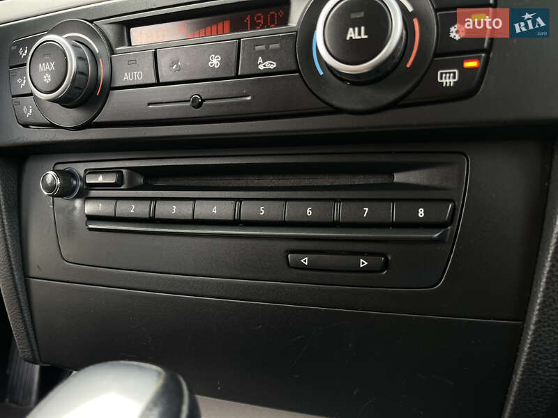 Універсал BMW 3 Series 2010 в Рівному