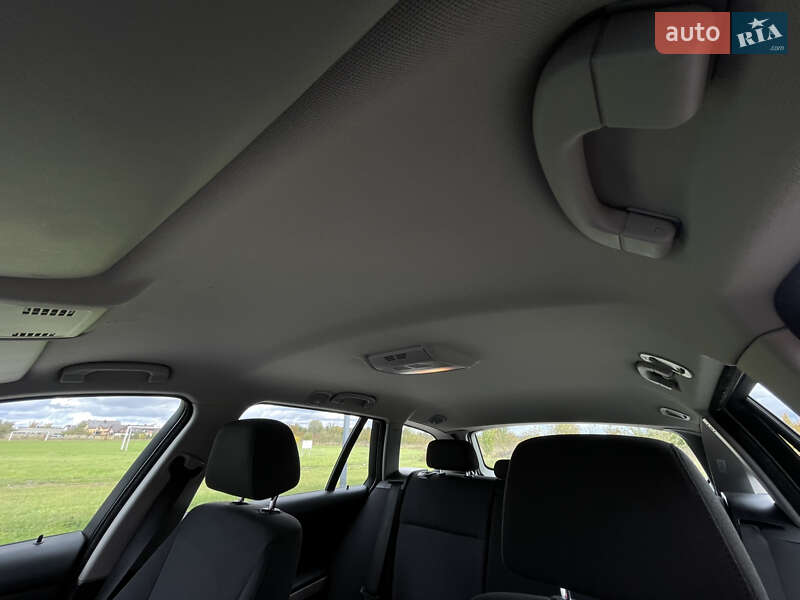 Універсал BMW 3 Series 2010 в Рівному