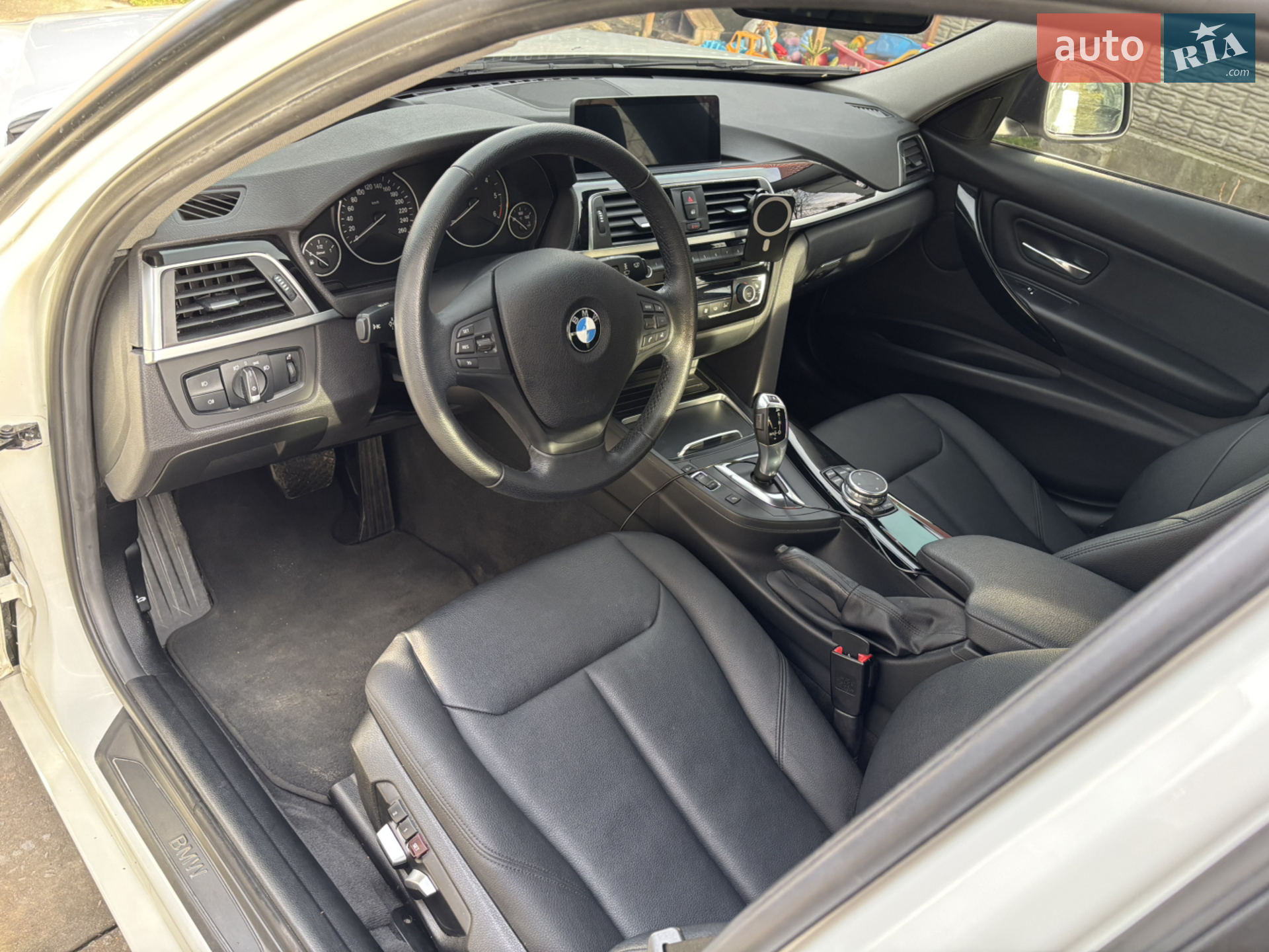 2016 BMW 3er - мініатюра 15