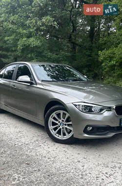 Седан BMW 3 Series 2015 в Кременчуге