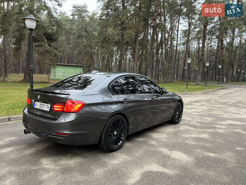 Седан BMW 3 Series 2013 в Чернигове
