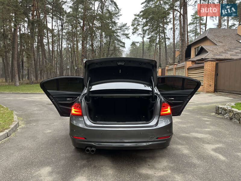 Седан BMW 3 Series 2013 в Чернигове