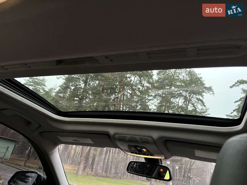 Седан BMW 3 Series 2013 в Чернигове