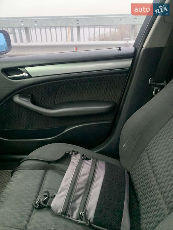 Седан BMW 3 Series 2001 в Киеве