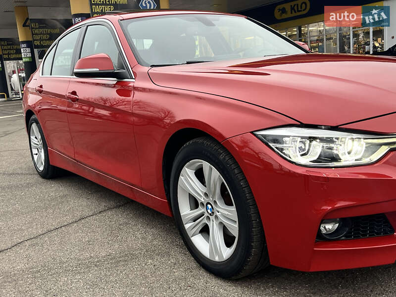 Седан BMW 3 Series 2018 в Києві