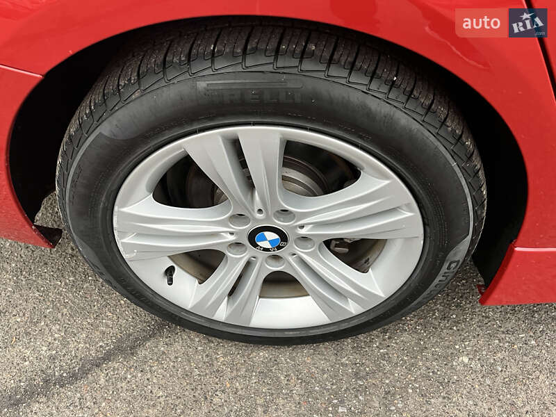 Седан BMW 3 Series 2018 в Києві