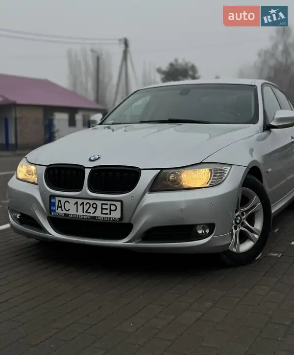BMW 3 Series 2010