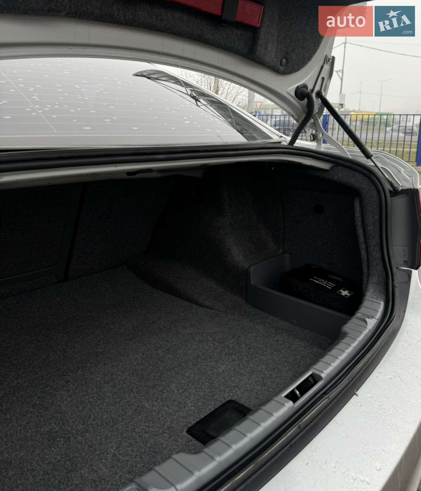 2010 BMW 3er - мініатюра 9