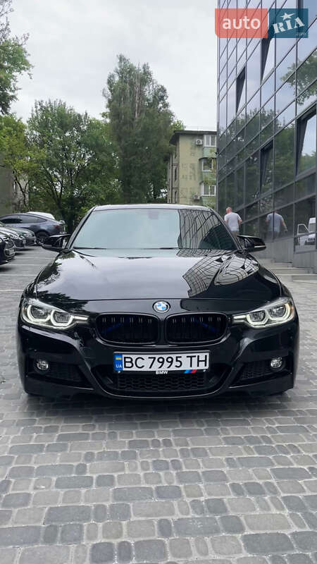 Седан BMW 3 Series 2015 в Запоріжжі