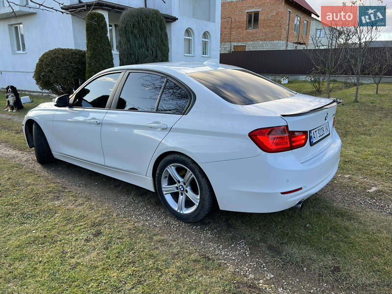 Седан BMW 3 Series 2012 в Богородчанах