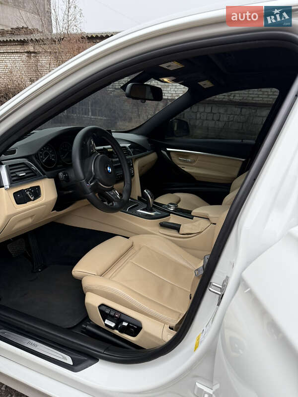 Седан BMW 3 Series 2017 в Кам'янському