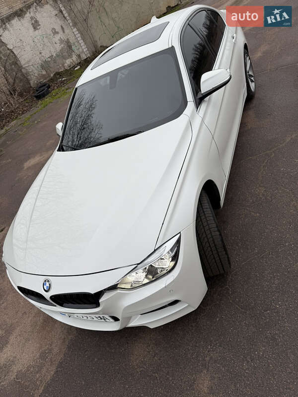 Седан BMW 3 Series 2017 в Кам'янському