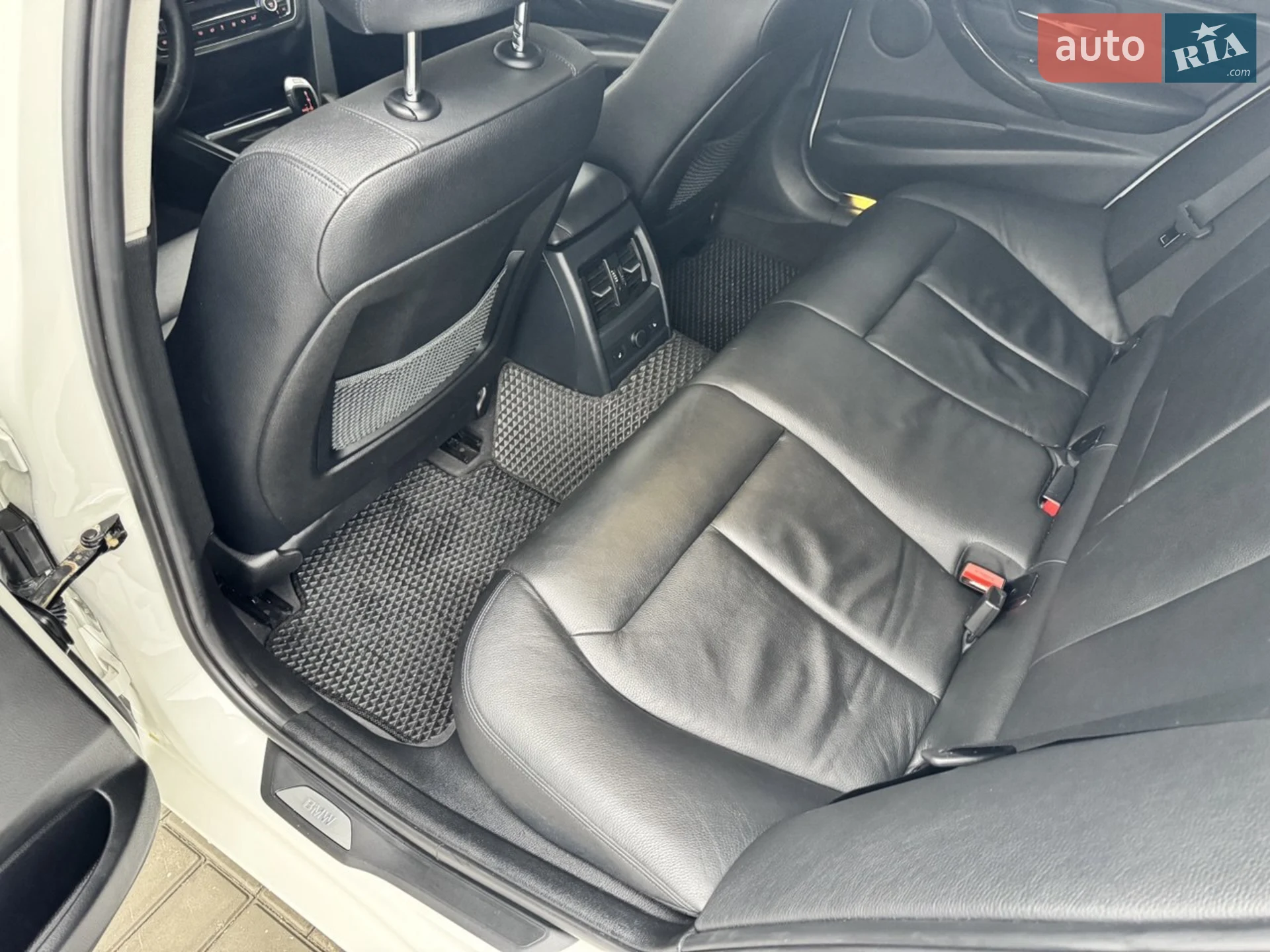 2012 BMW 3er - мініатюра 24
