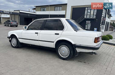 Седан BMW 3 Series 1986 в Городенці