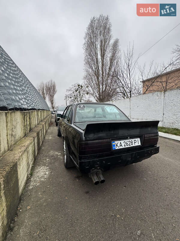 Седан BMW 3 Series 1986 в Києві