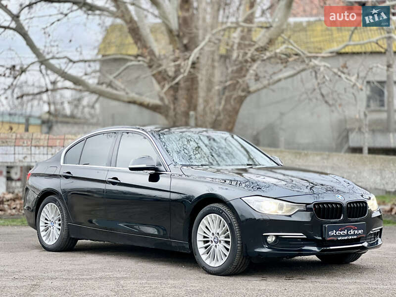 Седан BMW 3 Series 2015 в Николаеве