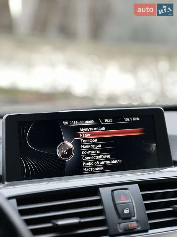 Седан BMW 3 Series 2015 в Николаеве