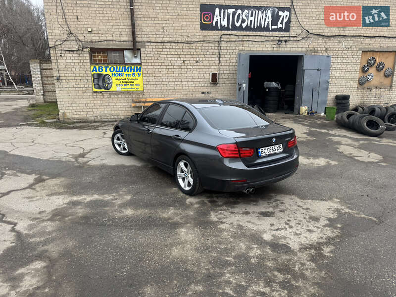 Седан BMW 3 Series 2013 в Запорожье