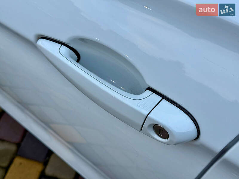 Седан BMW 3 Series 2016 в Днепре