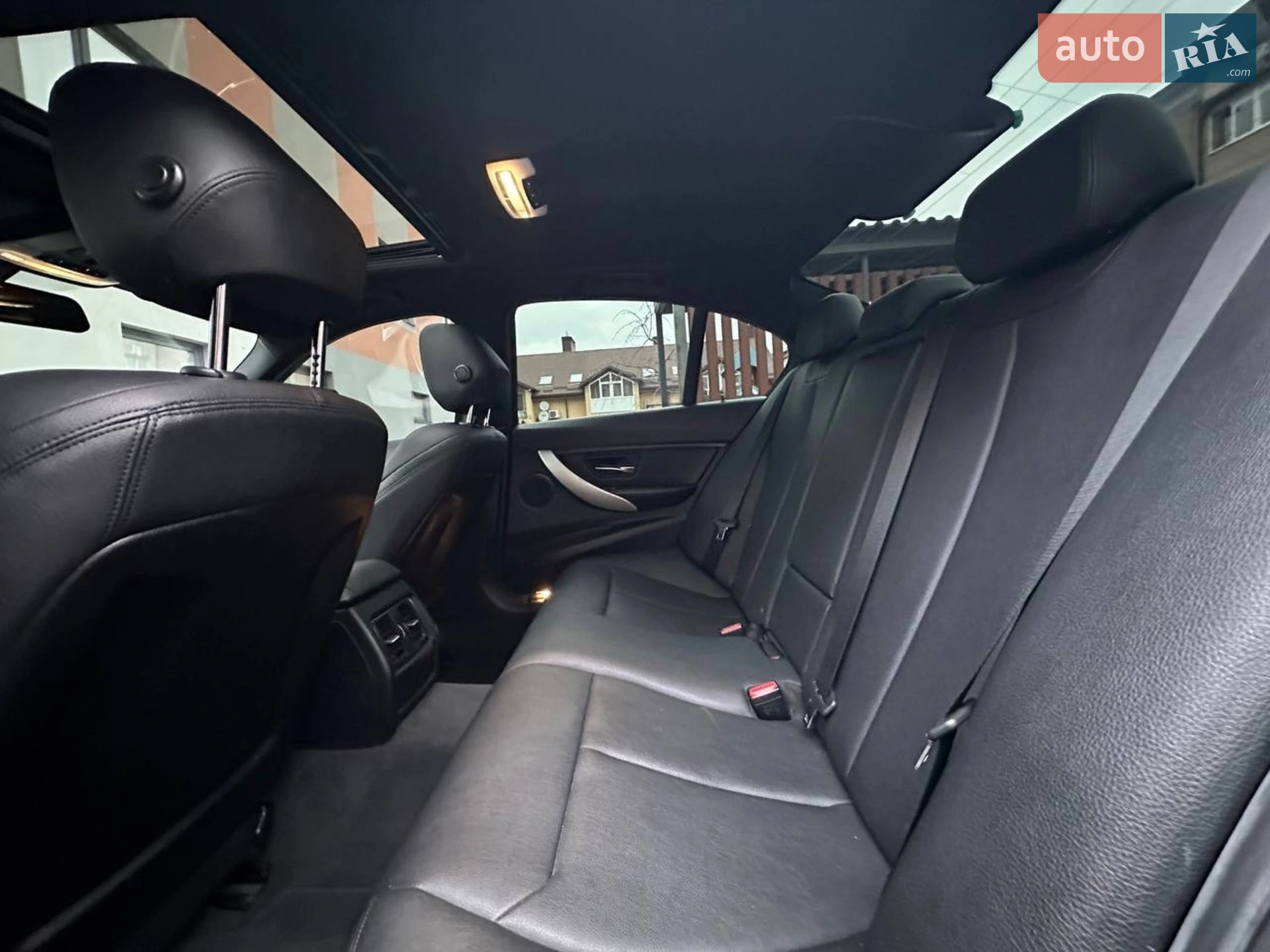 2015 BMW 3er - мініатюра 22