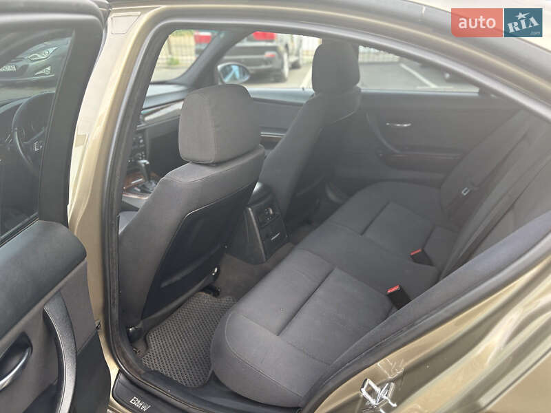 Седан BMW 3 Series 2005 в Киеве