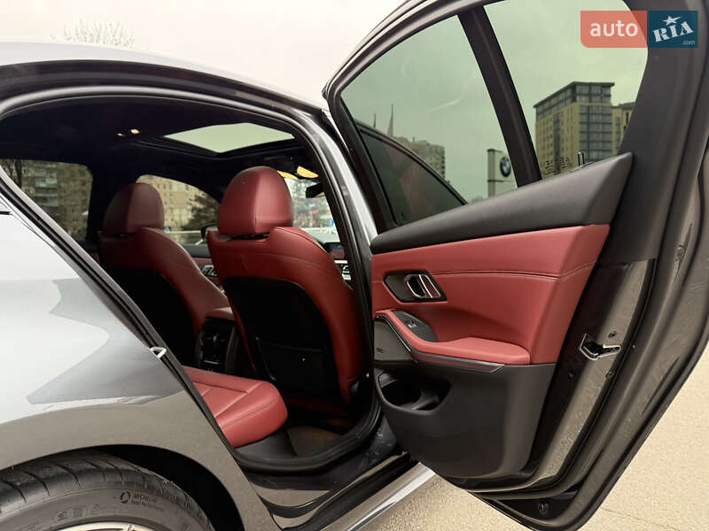 Седан BMW 3 Series 2022 в Харькове