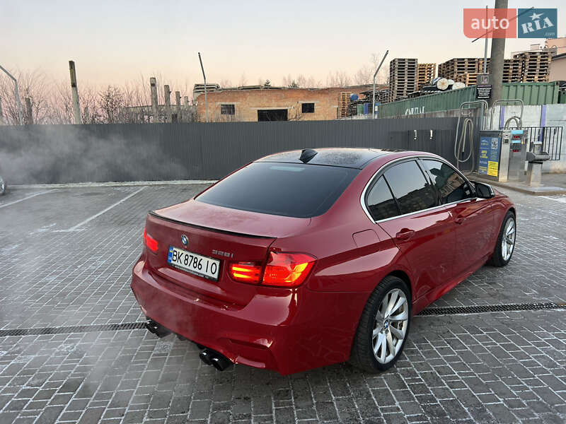 Седан BMW 3 Series 2012 в Рівному