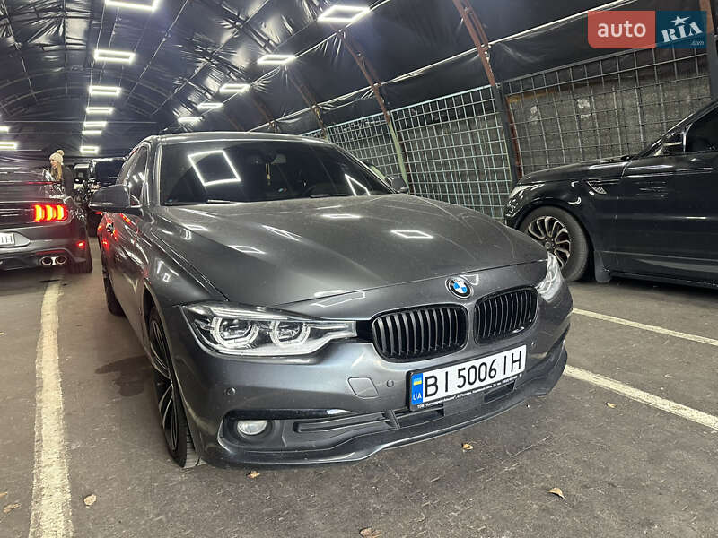 Седан BMW 3 Series 2017 в Киеве