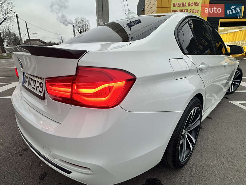 Седан BMW 3 Series 2017 в Харкові