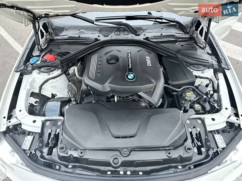 Седан BMW 3 Series 2017 в Харкові