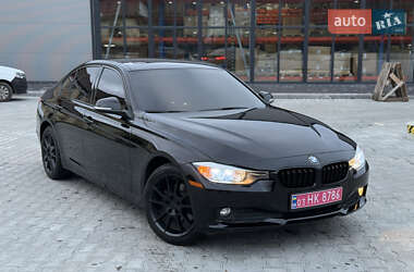 Седан BMW 3 Series 2015 в Калуші