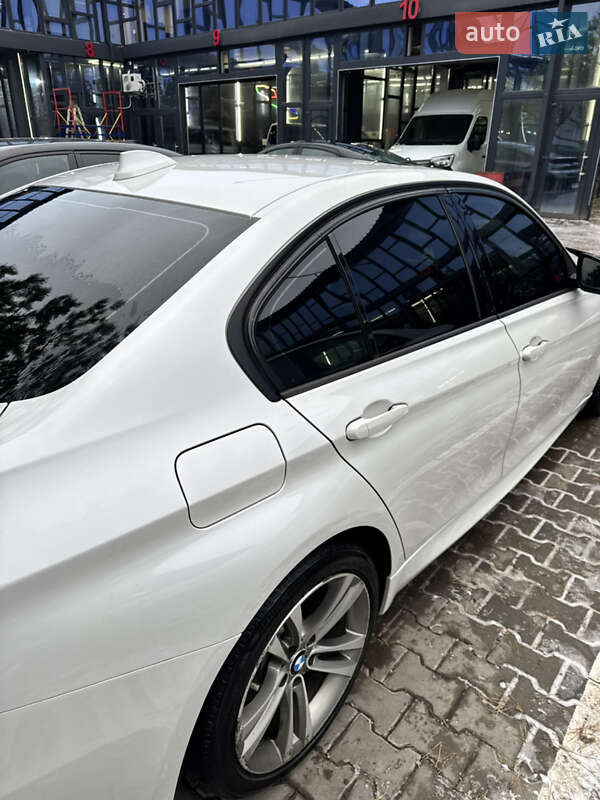 Седан BMW 3 Series 2015 в Ровно фото 10 Седан BMW 3 Series 2015 в Ровно