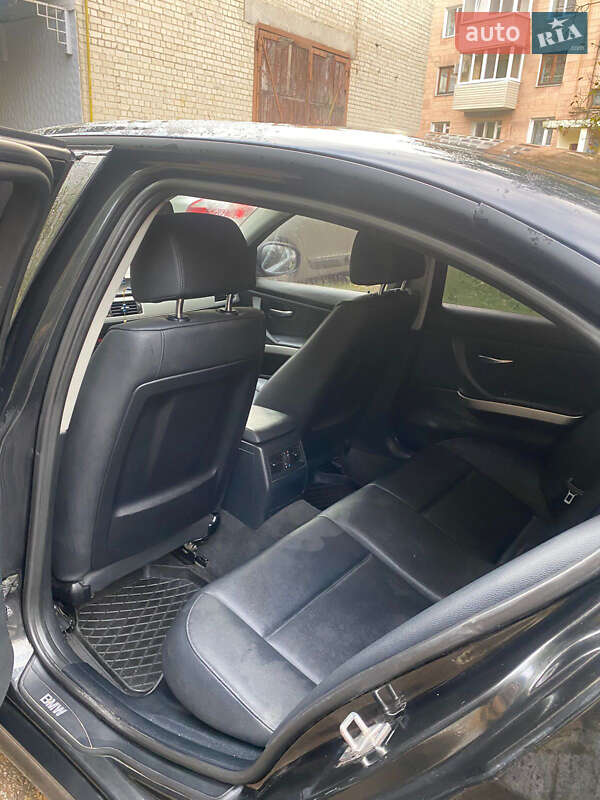Седан BMW 3 Series 2010 в Рівному