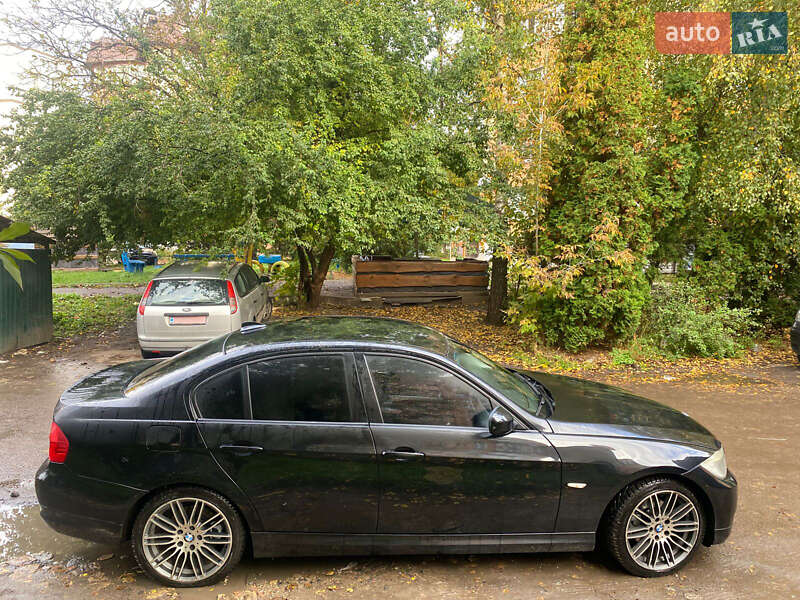 Седан BMW 3 Series 2010 в Рівному