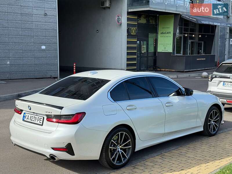 Седан BMW 3 Series 2020 в Києві