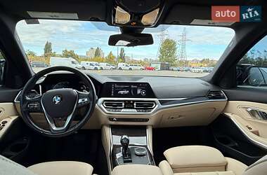 Седан BMW 3 Series 2020 в Києві