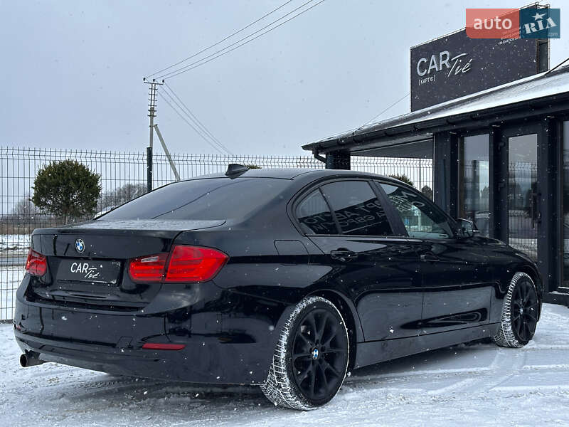 Седан BMW 3 Series 2013 в Львове