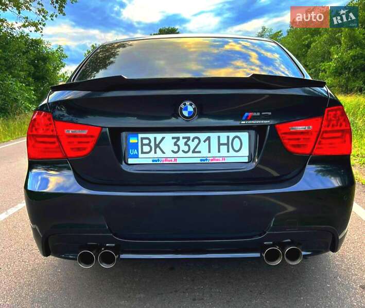 Седан BMW 3 Series 2009 в Сарнах