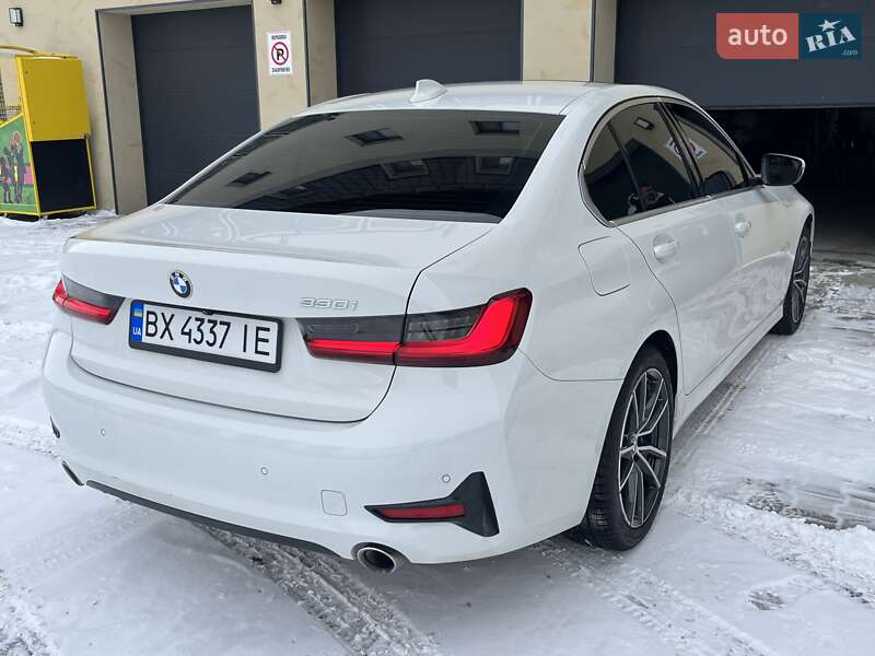 Седан BMW 3 Series 2019 в Хмельницком